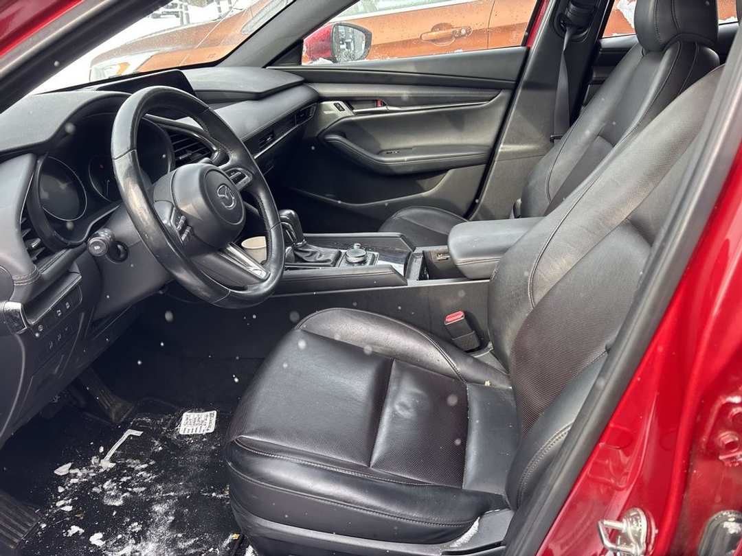 2019 MAZDA Mazda3 Sport GT - Image 3