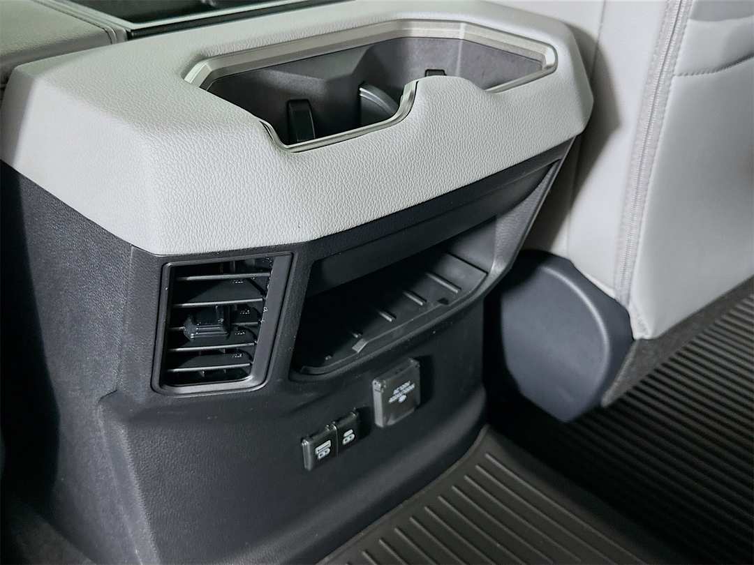 2026 Toyota Tundra Limited - Image 25