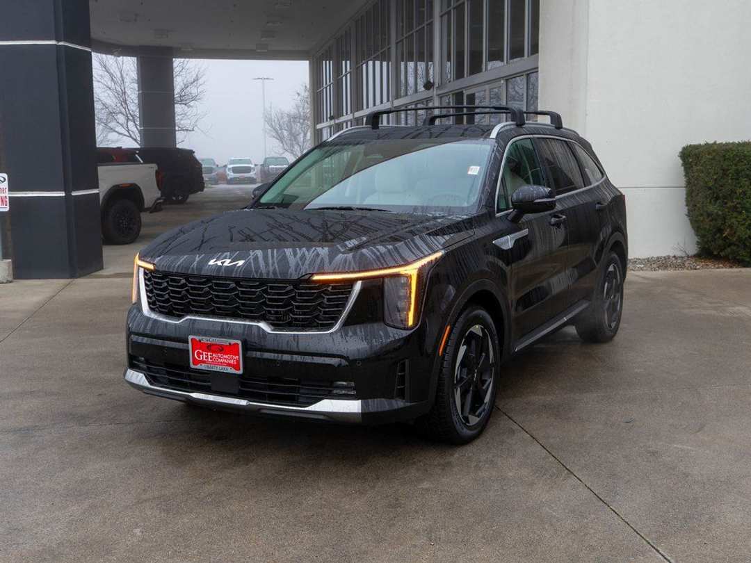 2026 Kia Sorento EX - Image 3