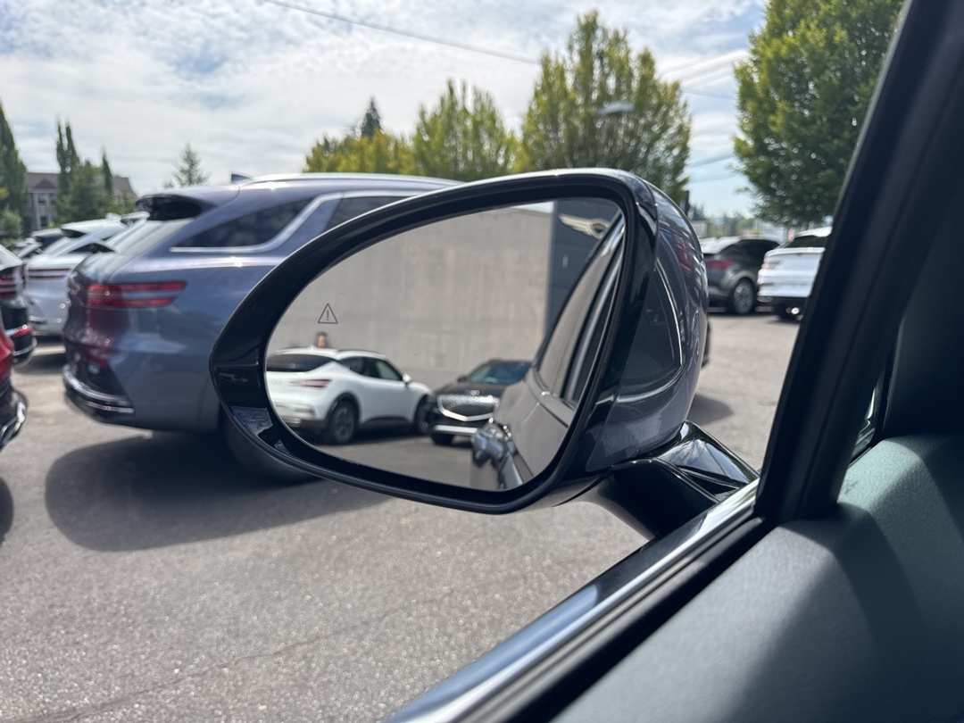 2026 Genesis Gv70 2.5T - Image 35