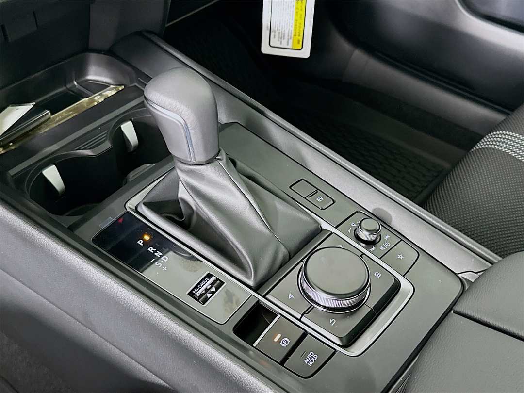 2026 MAZDA Cx-50 Preferred - Image 17