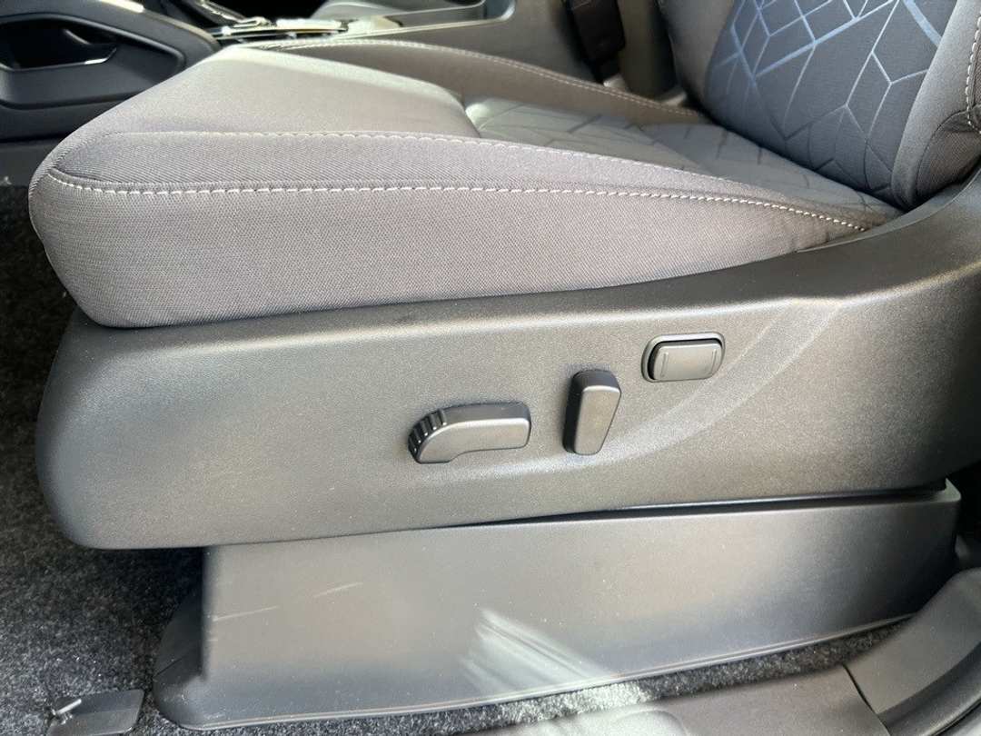 2026 Nissan Frontier SV - Image 12