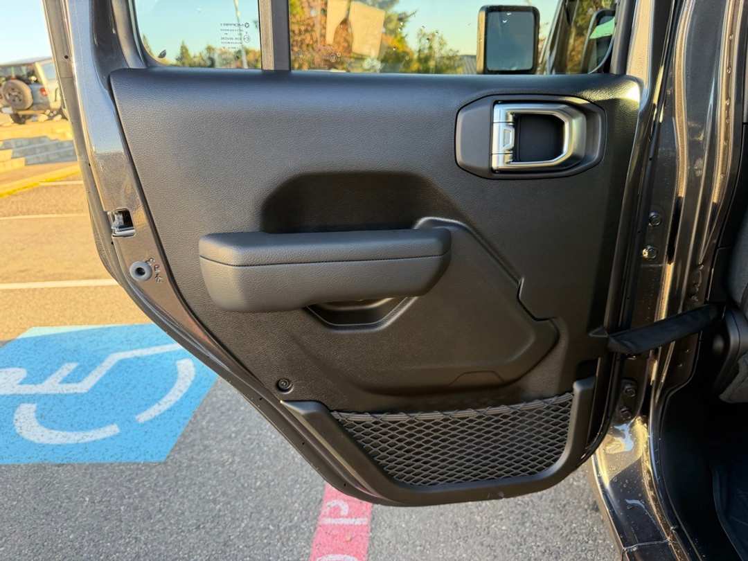 2026 Jeep Wrangler Sport - Image 28