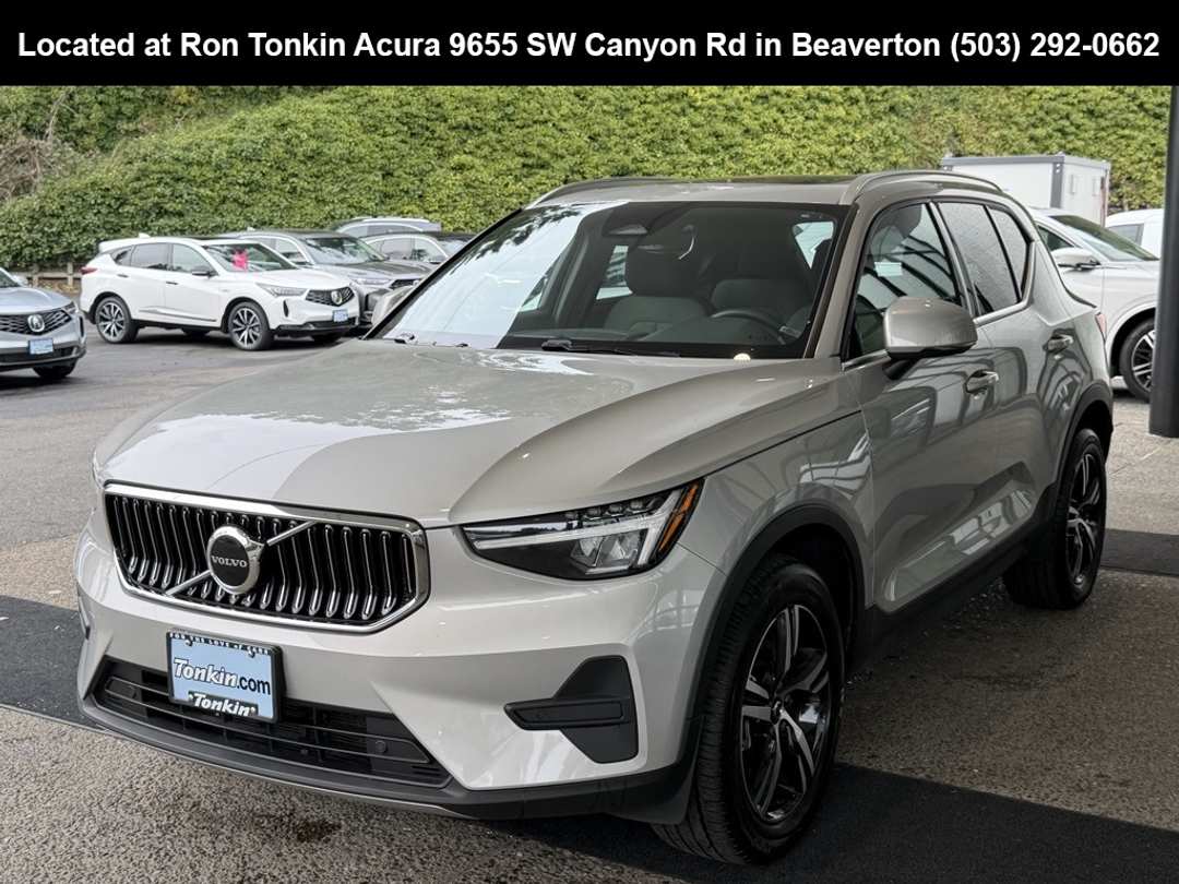 2024 Volvo Xc40 B5 Core - Image 4
