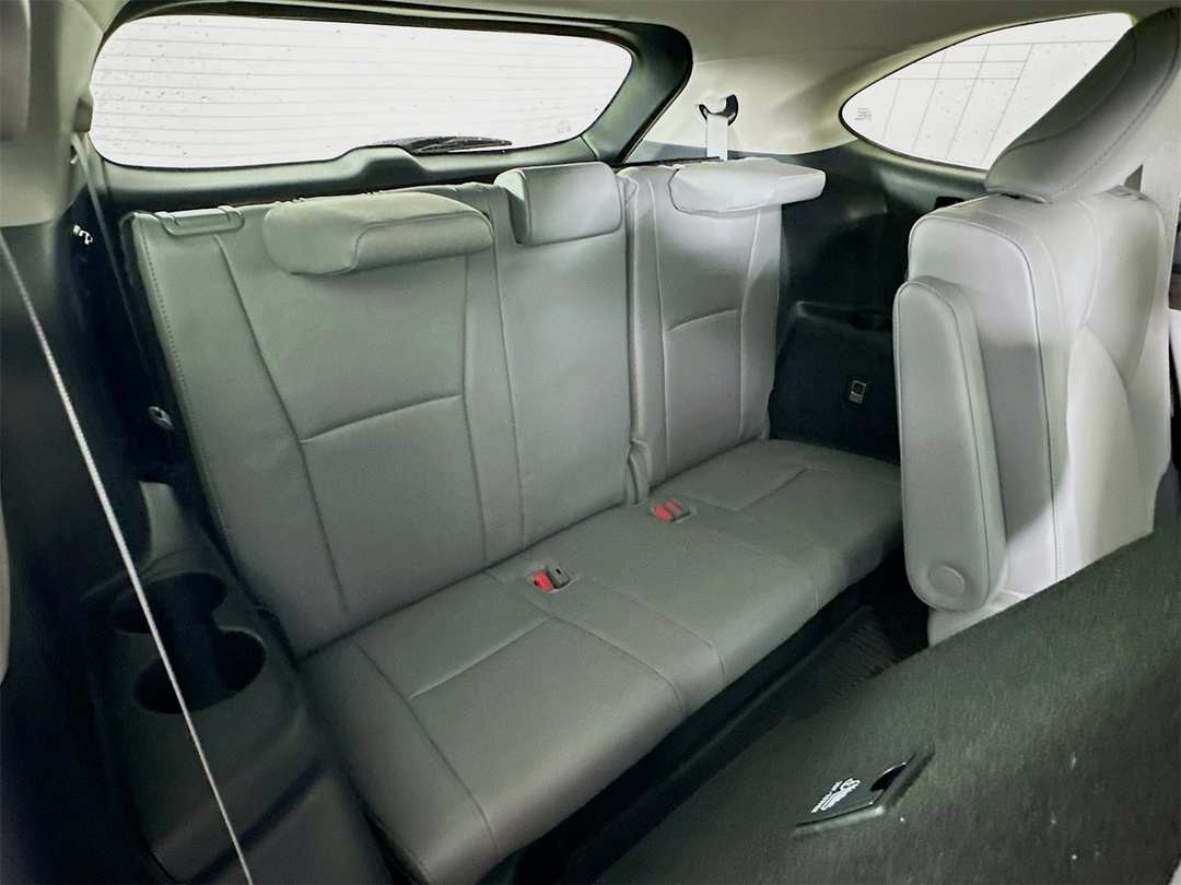 2026 Toyota Highlander Limited - Image 29