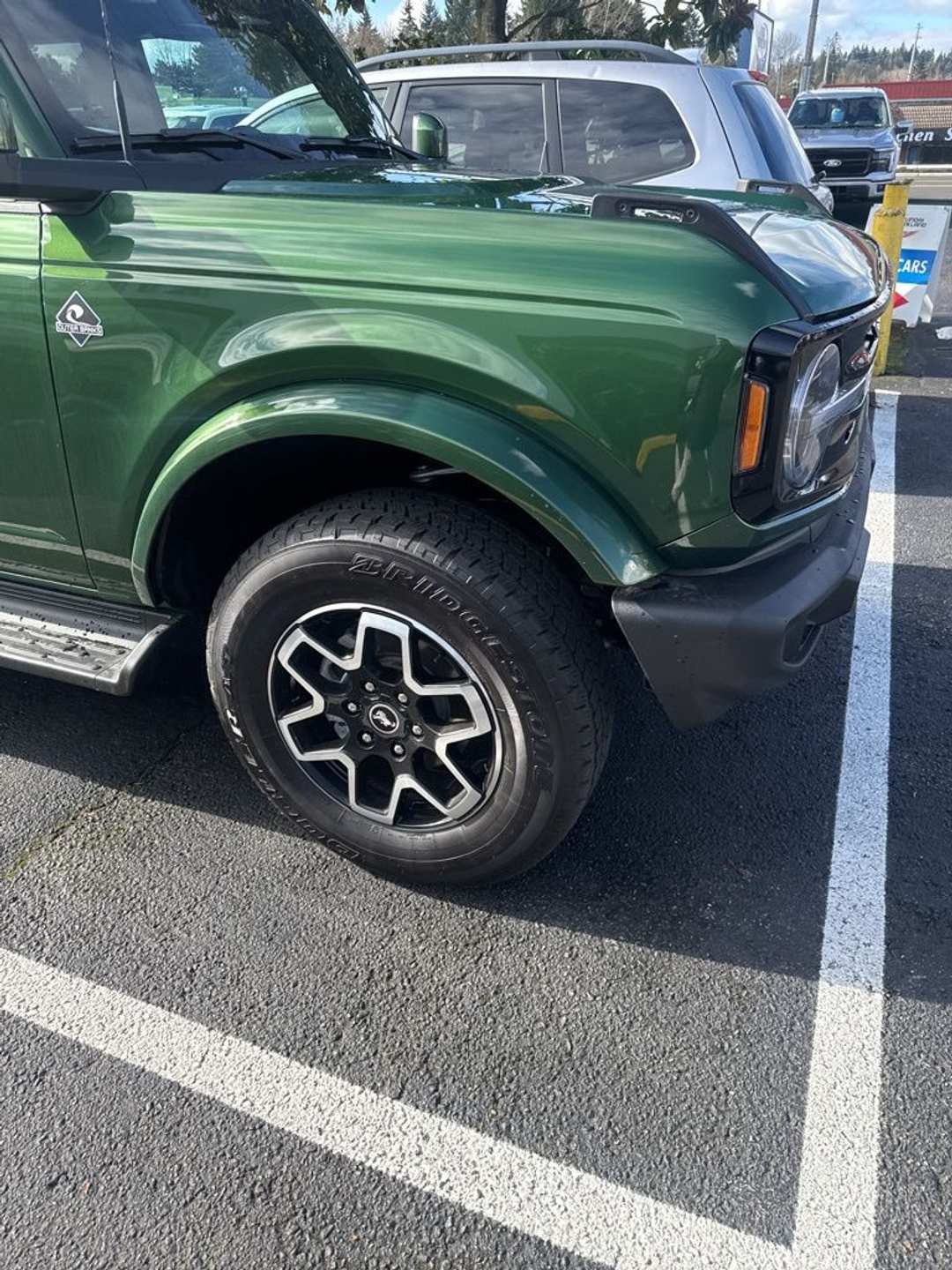 2025 Ford Bronco Outer Banks - Image 3