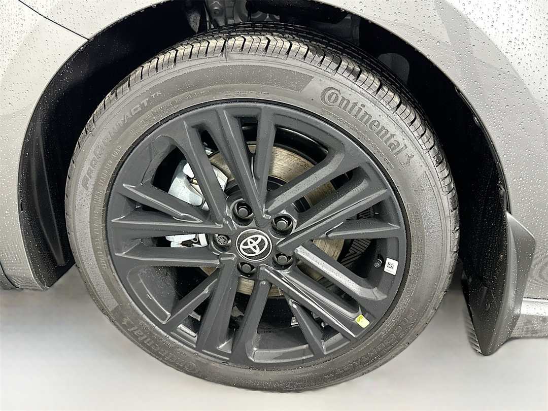 2026 Toyota Camry XSE - Image 30