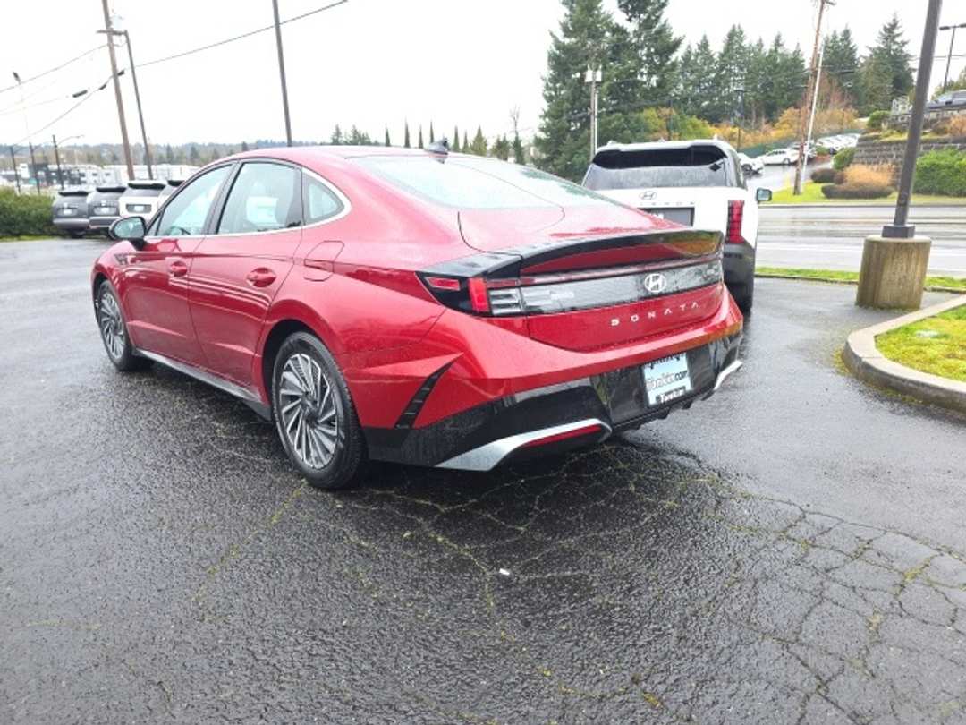 2025 Hyundai Sonata SEL - Image 5