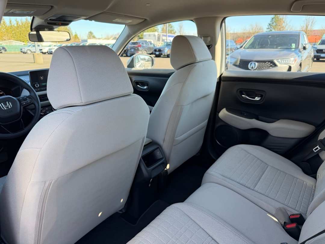 2025 Honda HR-V LX - Image 32