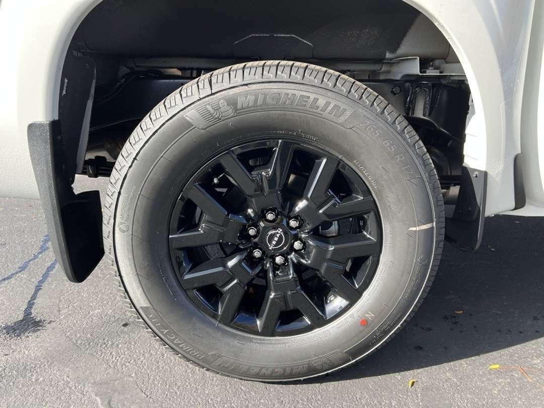 2026 Nissan Frontier SV - Image 8