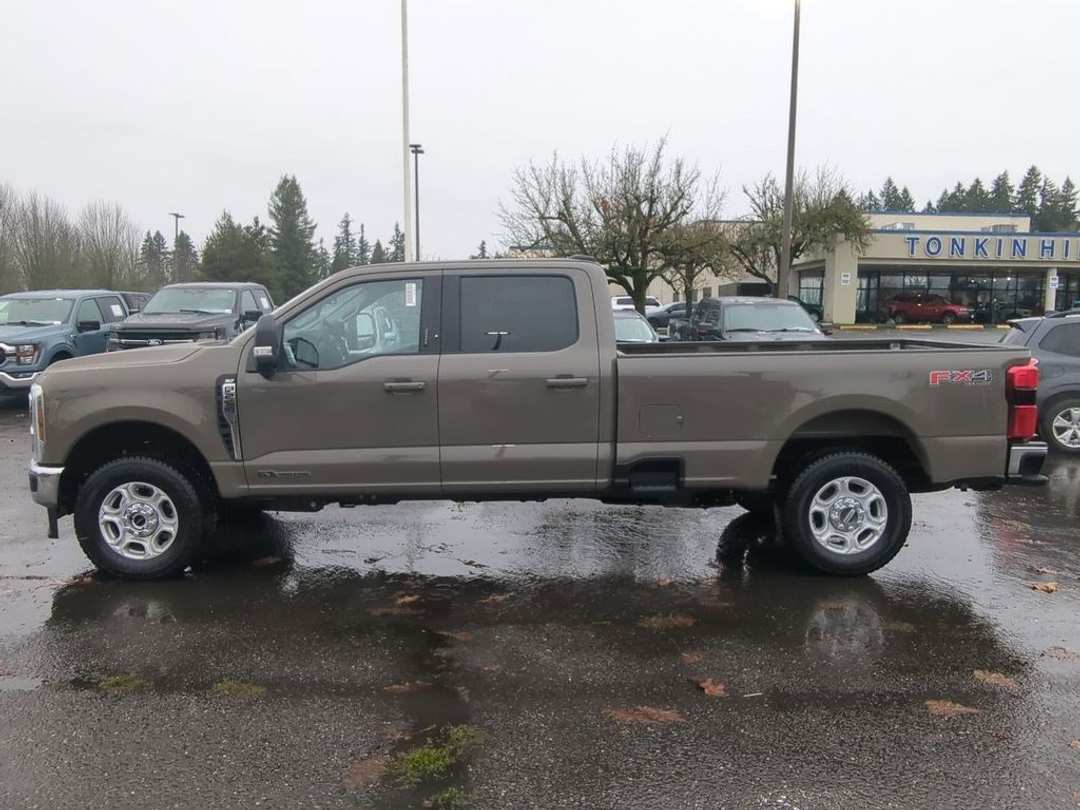 2026 Ford F-250Sd XLT - Image 2