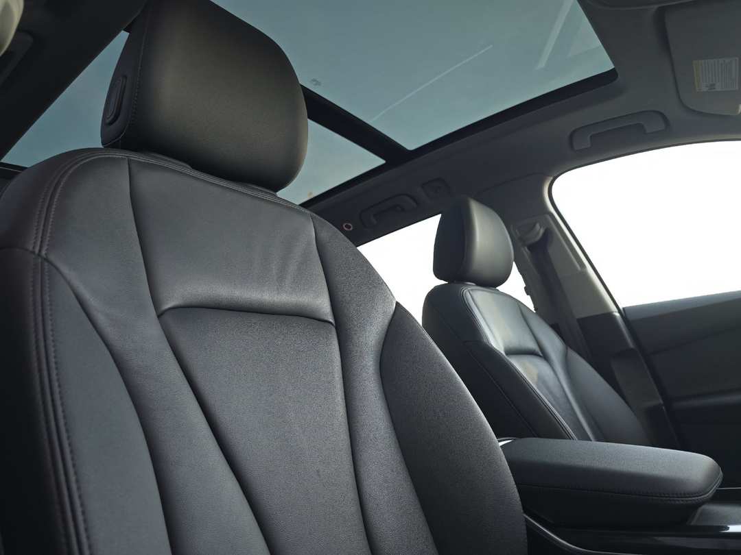 2022 Audi Q7 45 Premium - Image 17
