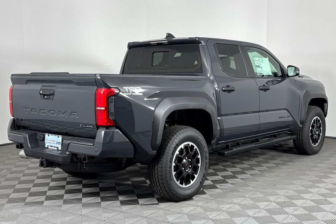 2025 Toyota Tacoma TRD Off Road - Image 4