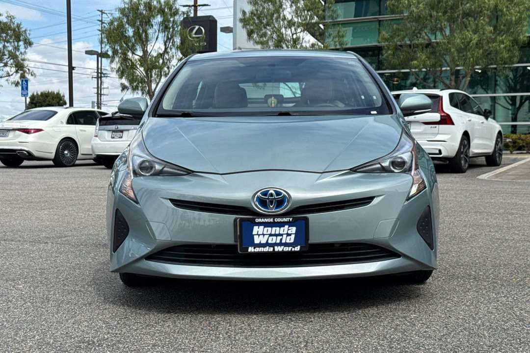2016 Toyota Prius Two - Image 3
