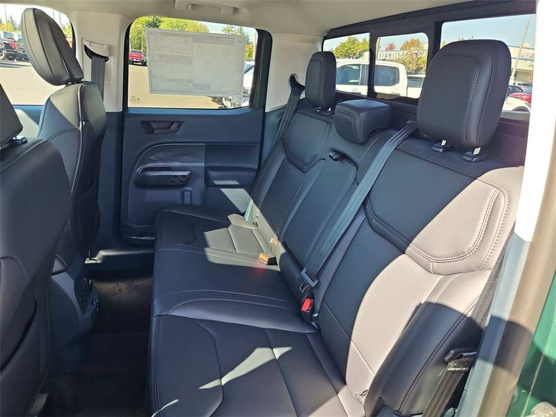 2025 Ford Maverick Lariat - Image 26