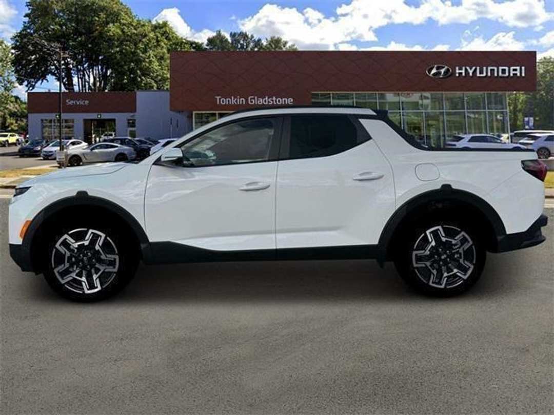 2026 Hyundai Santa Cruz Limited - Image 3