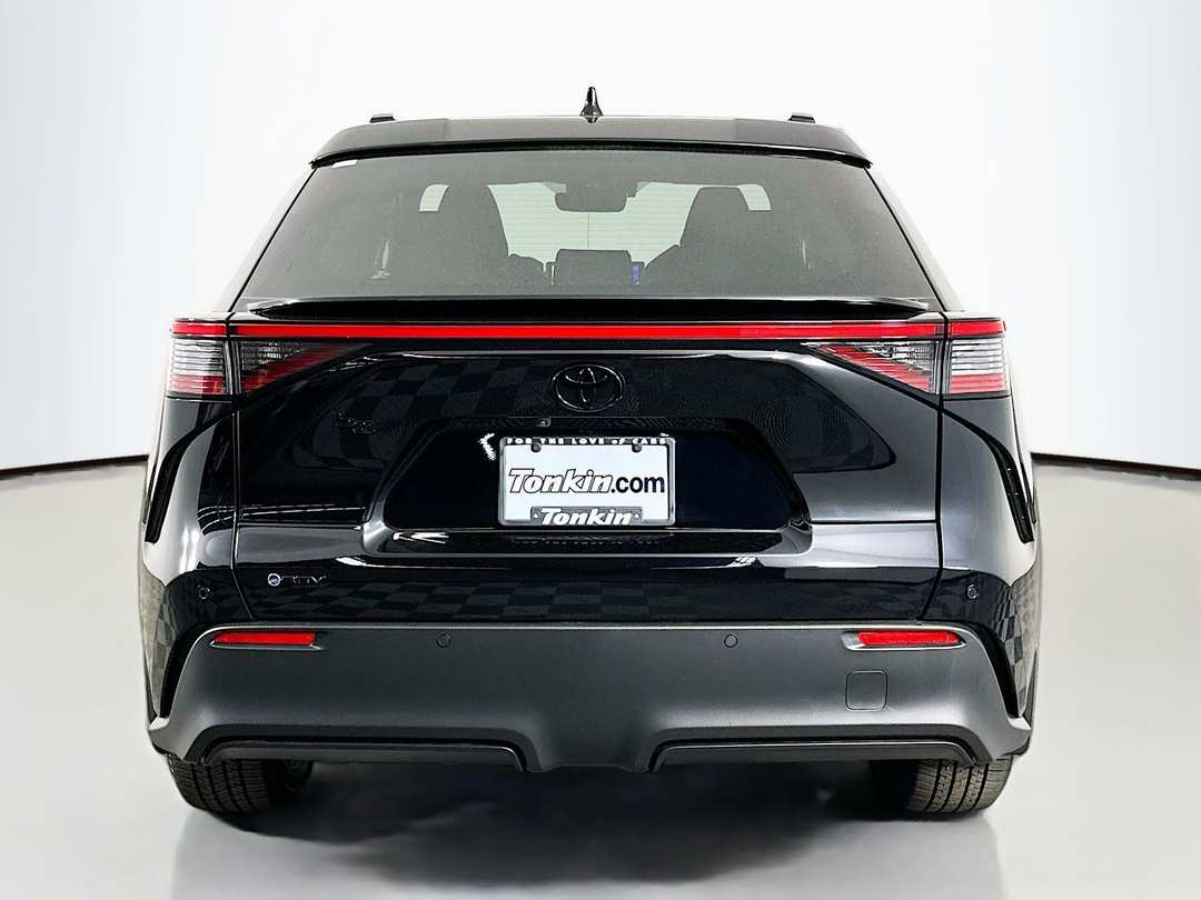 2026 Toyota Bz XLE Plus - Image 6