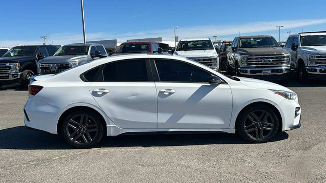 2021 Kia Forte GTLine - Image 2