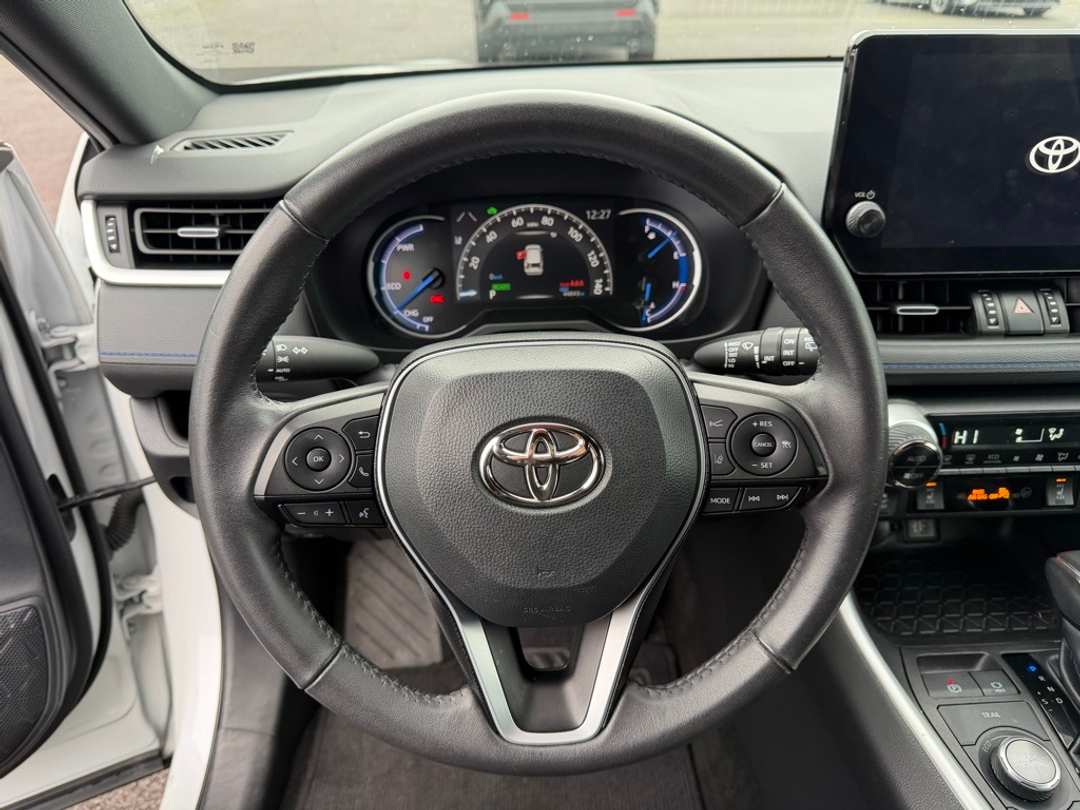 2023 Toyota Rav4 XSE - Image 20