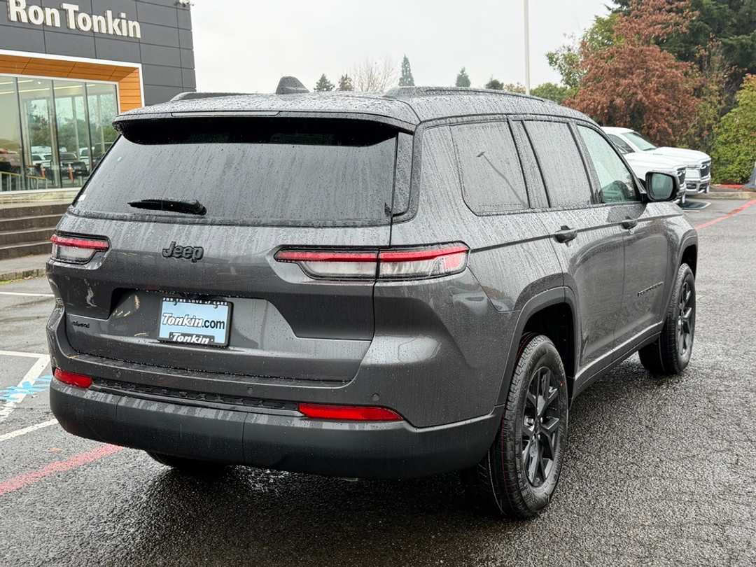 2025 Jeep Grand Cherokee L Altitude X - Image 8
