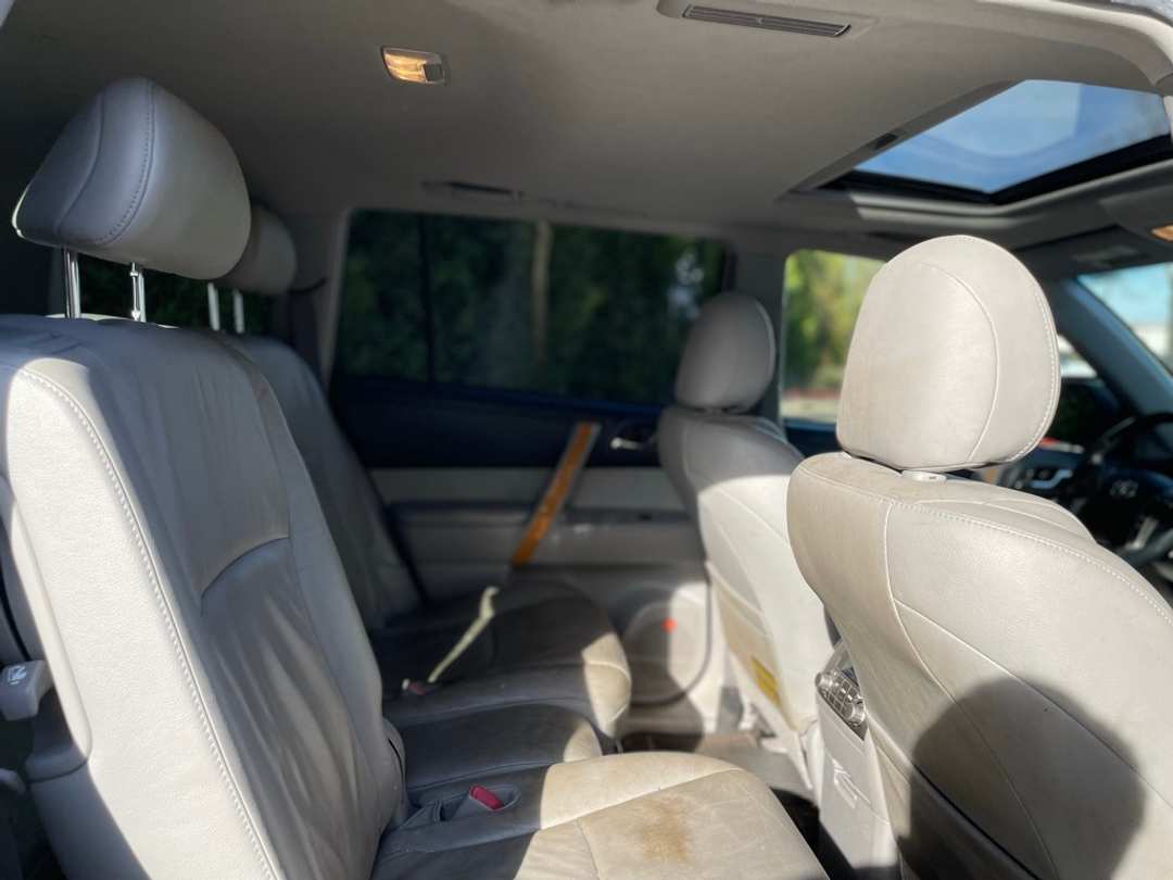 2009 Toyota Highlander Limited - Image 14