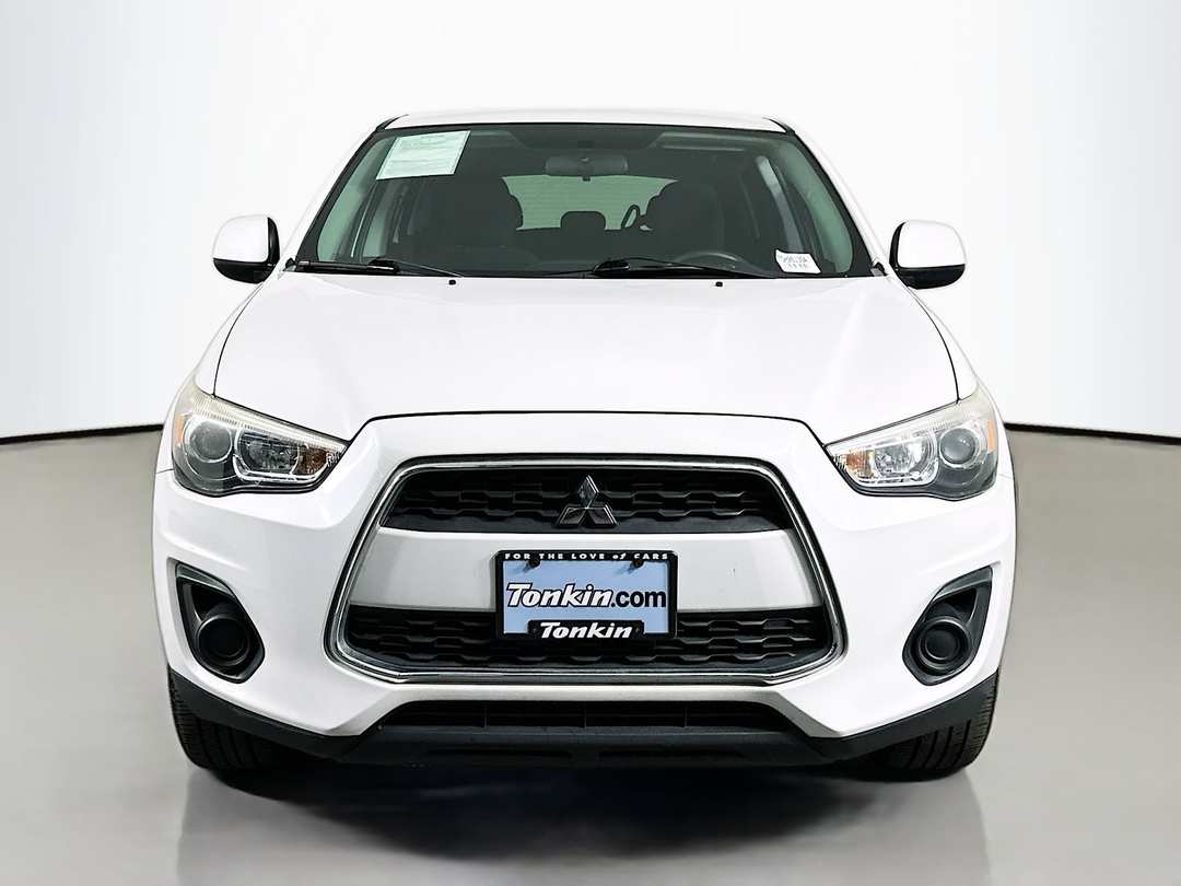 2015 Mitsubishi Outlander Sport ES - Image 2