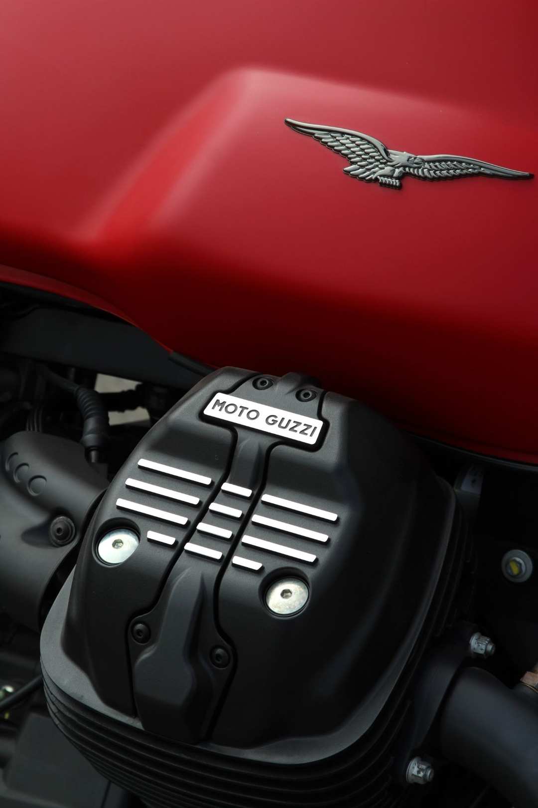 2023 Moto Guzzi V7 Stone - Image 3