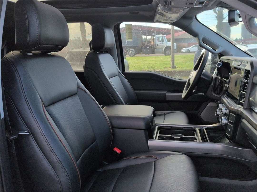 2026 Ford F-350Sd Lariat - Image 32