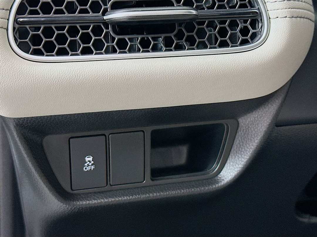 2026 Honda HR-V EXL - Image 10