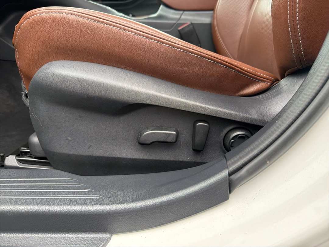 2023 Subaru Outback Touring XT - Image 15