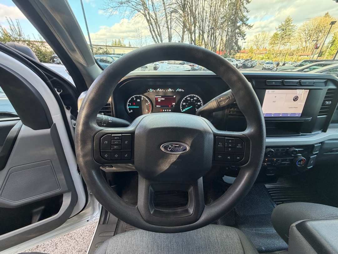2024 Ford F-350Sd XL - Image 13