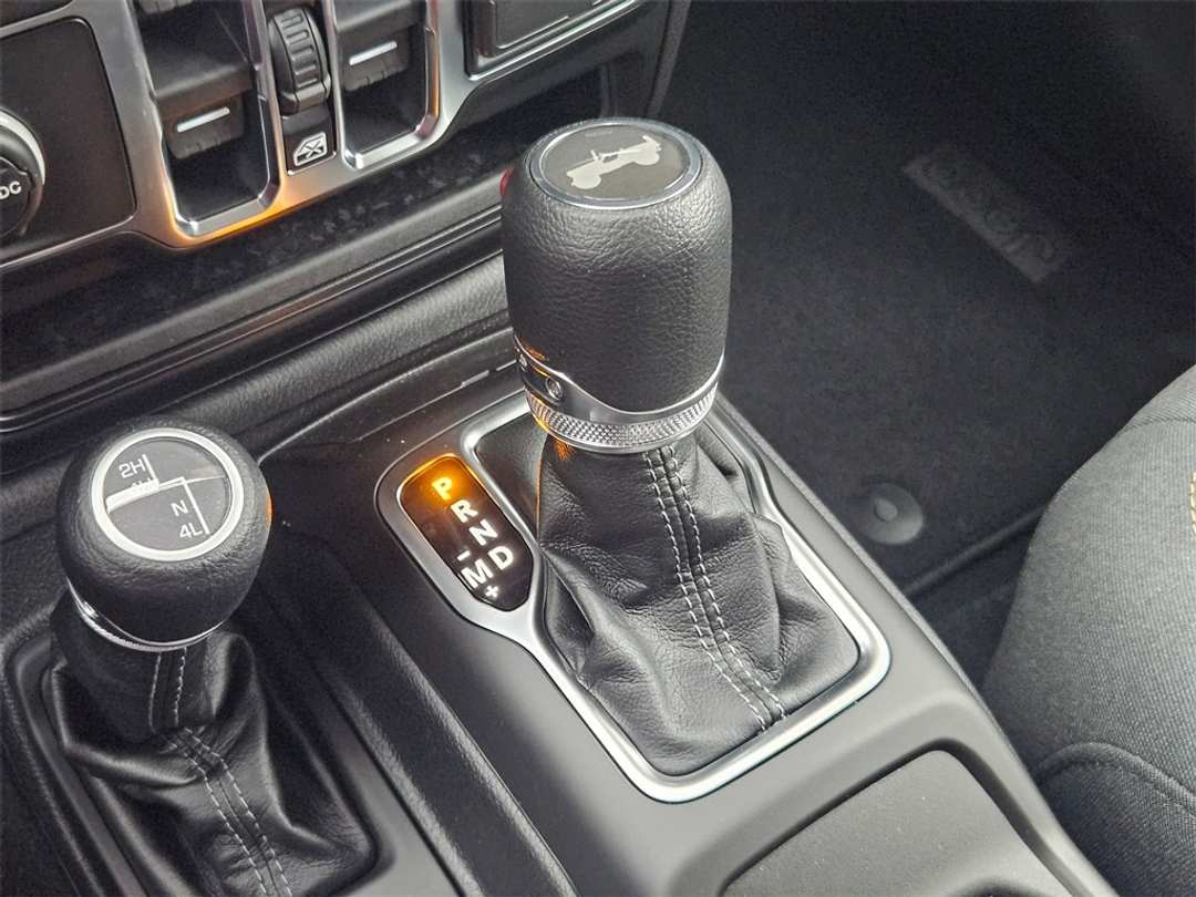 2026 Jeep Wrangler Sport - Image 18