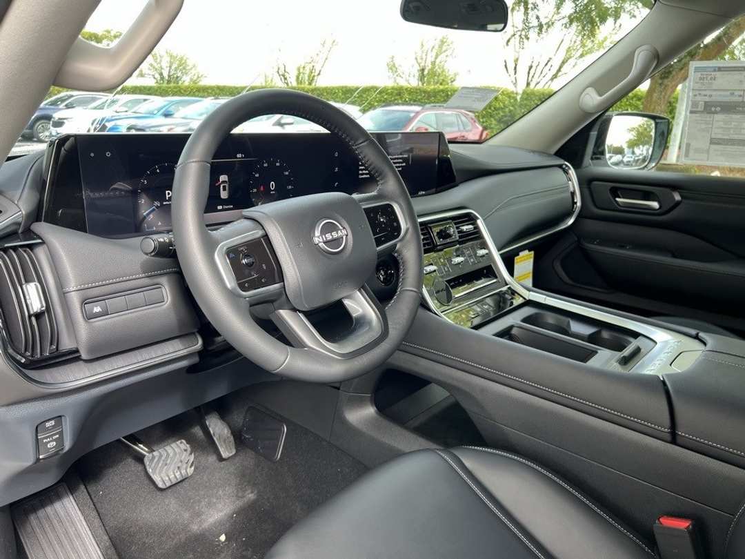 2026 Nissan Armada SV - Image 13