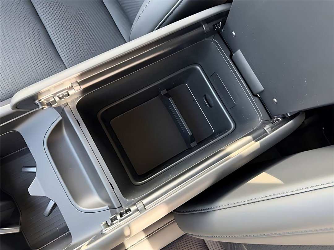 2026 Hyundai Santa Fe SEL - Image 25