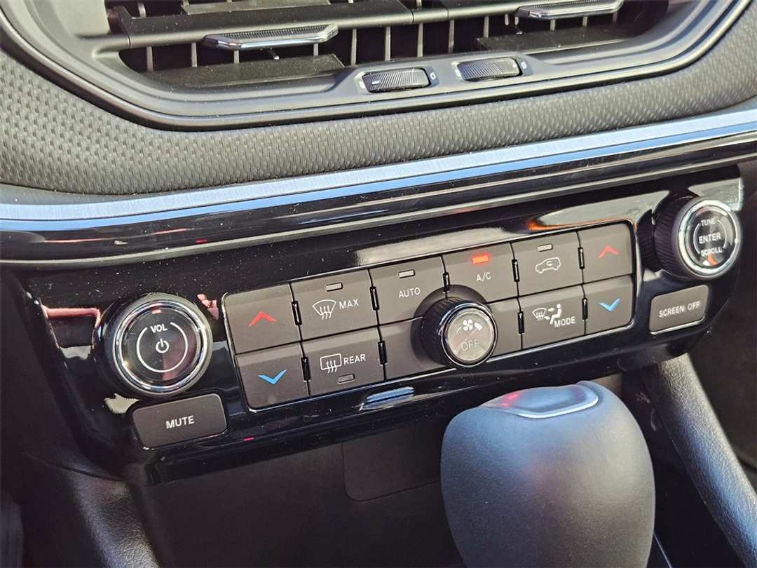 2026 Jeep Compass Trailhawk - Image 23