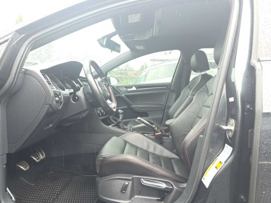 2017 Volkswagen Golf Gti SE - Image 9