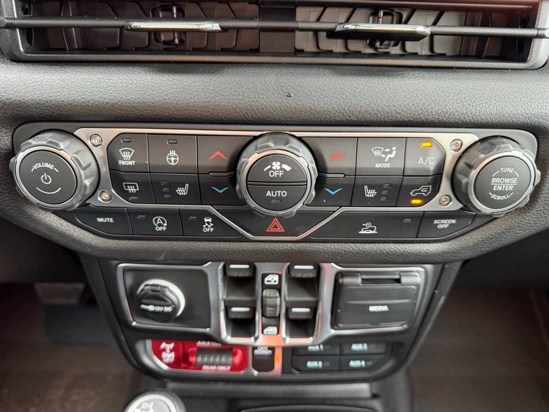 2026 Jeep Wrangler Willys - Image 23