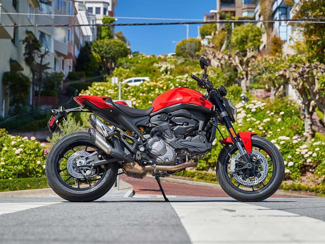 2025 Ducati Monster + - Image 20