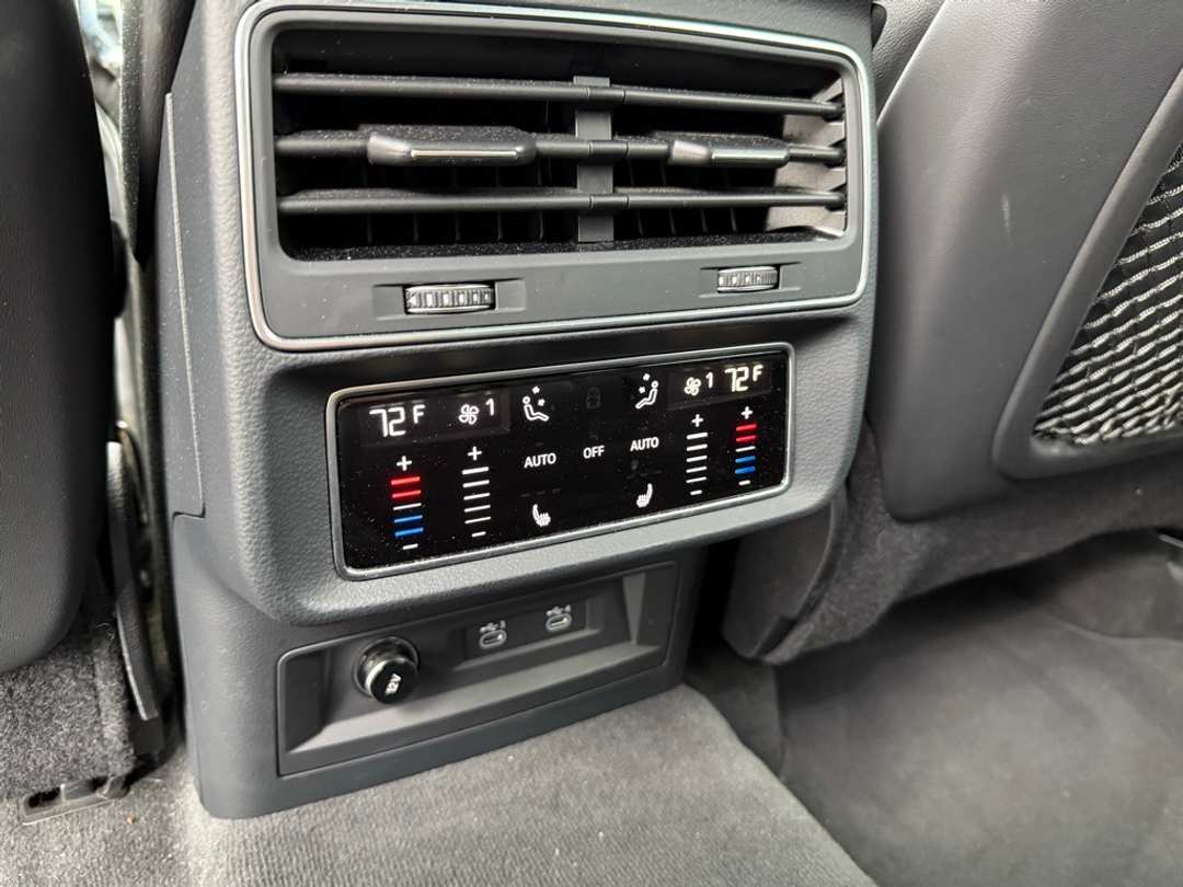 2021 Audi Q7 55 Premium Plus - Image 16