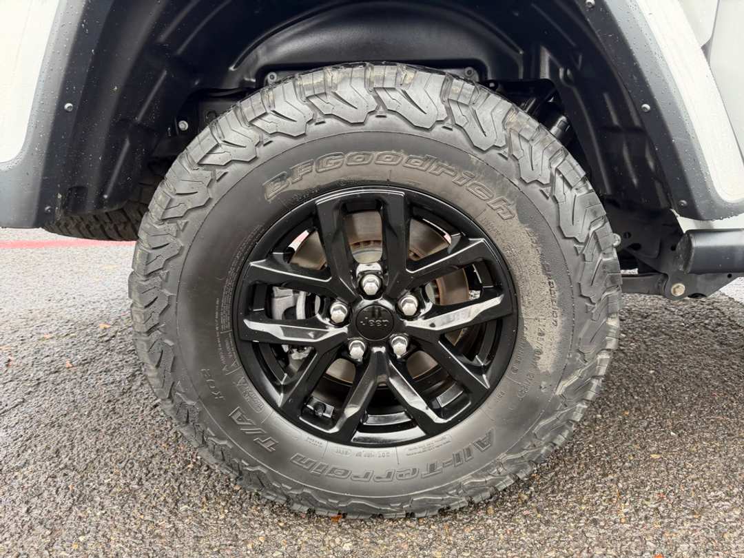 2021 Jeep Gladiator Sport - Image 9