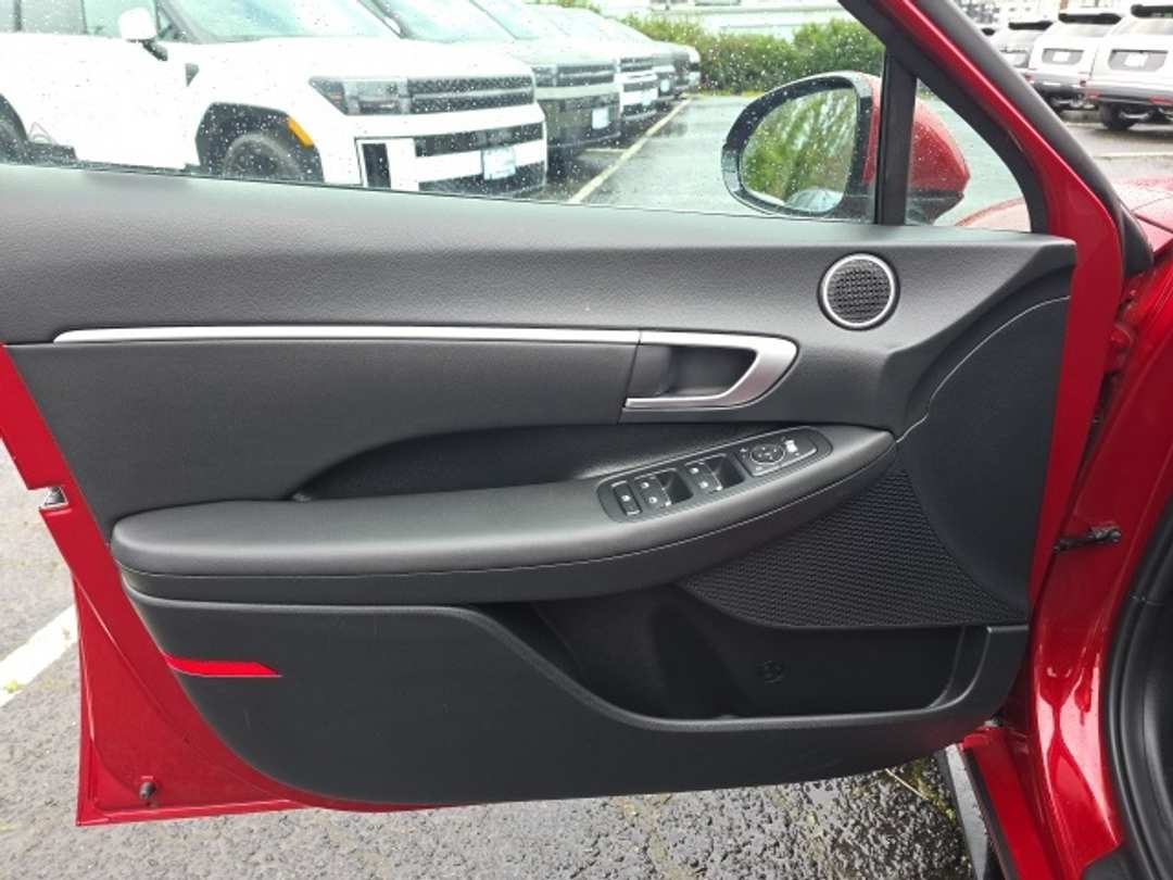 2025 Hyundai Sonata SEL - Image 6