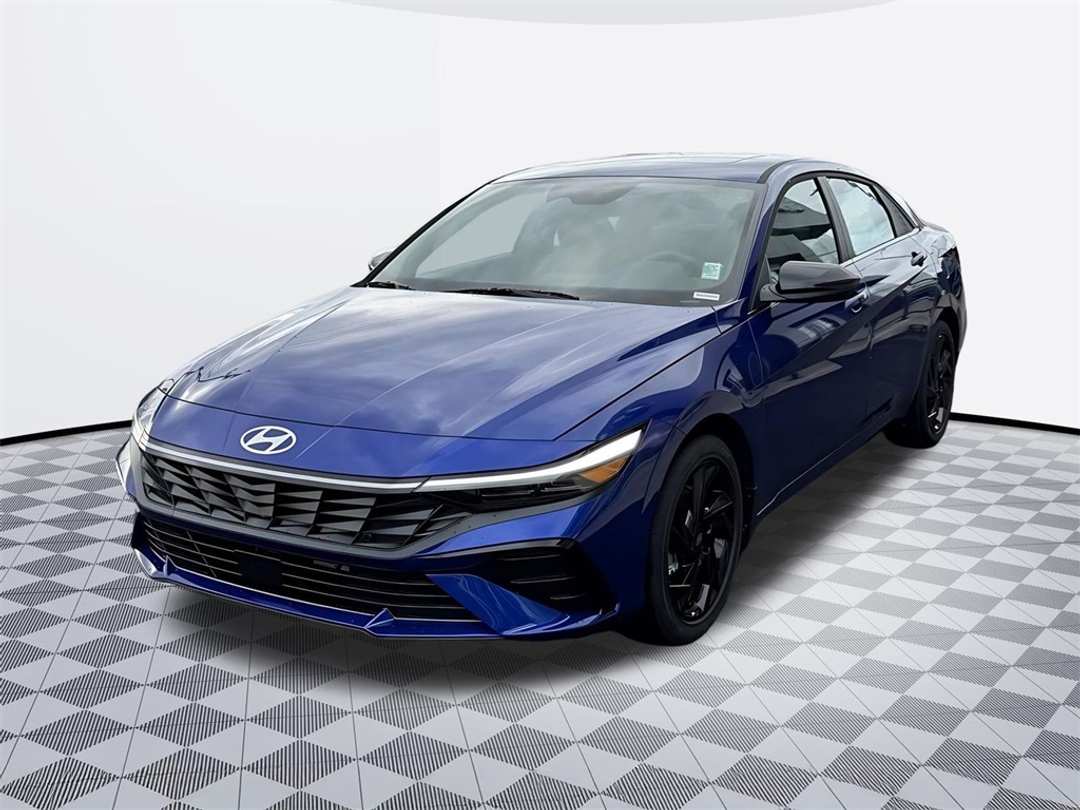 2026 Hyundai Elantra SEL Sport - Image 4