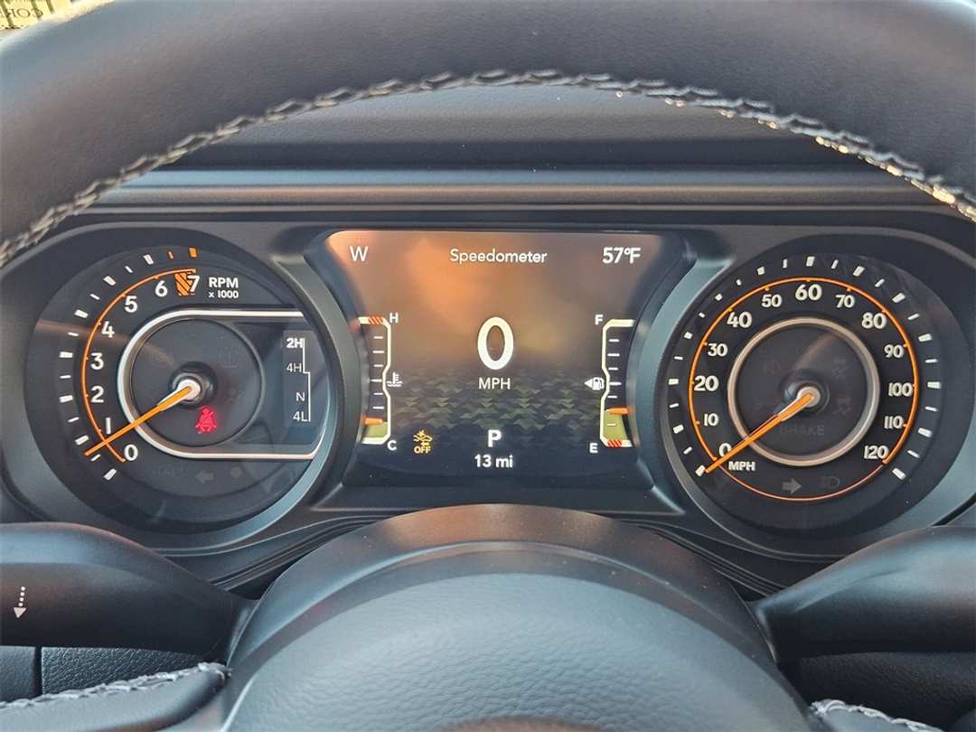 2026 Jeep Gladiator Mojave - Image 16