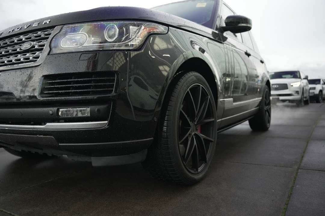 2015 Land Rover Range Rover 5.0L V8 Supercharged - Image 11