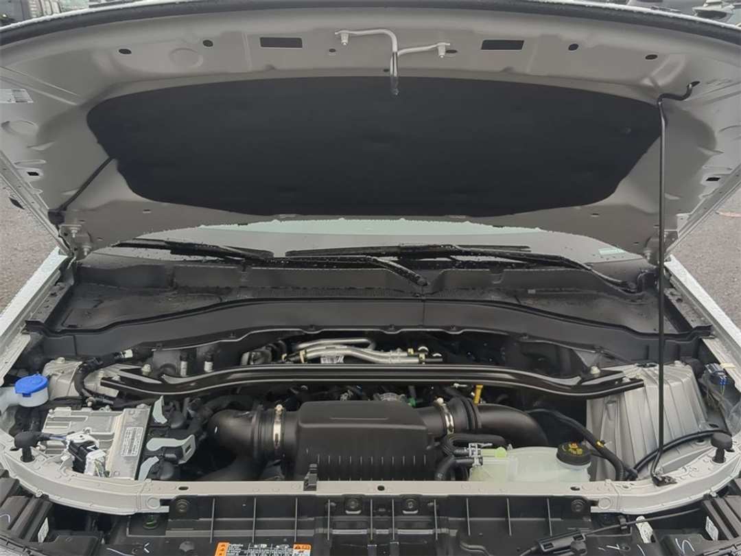 2026 Ford Explorer ST - Image 33