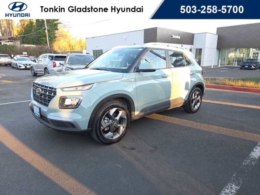 2025 Hyundai Venue SEL - Image 3