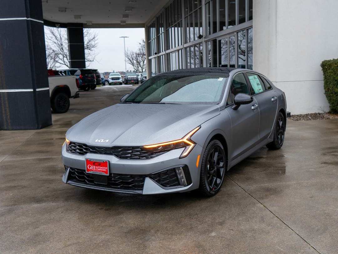 2026 Kia K5 GTLine - Image 3