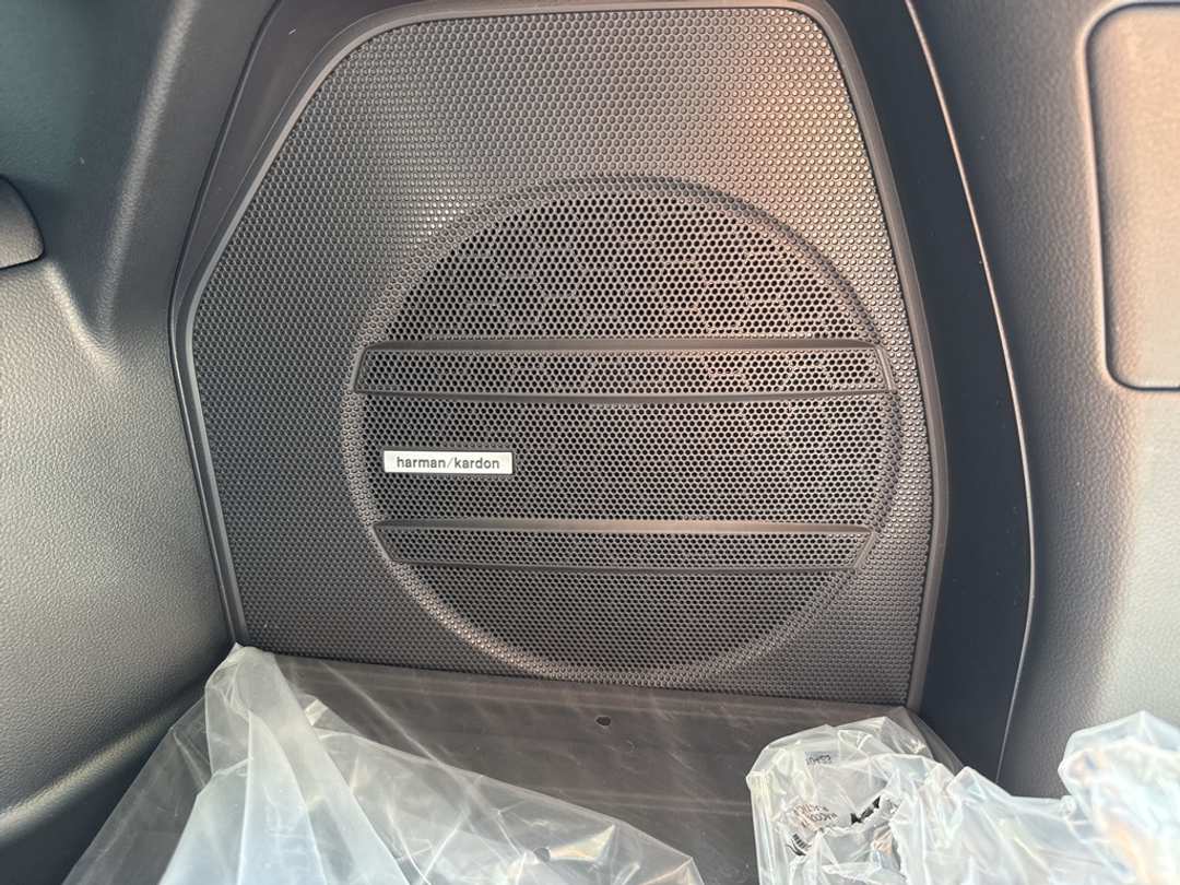 2025 Subaru Ascent Onyx Edition Touring - Image 28