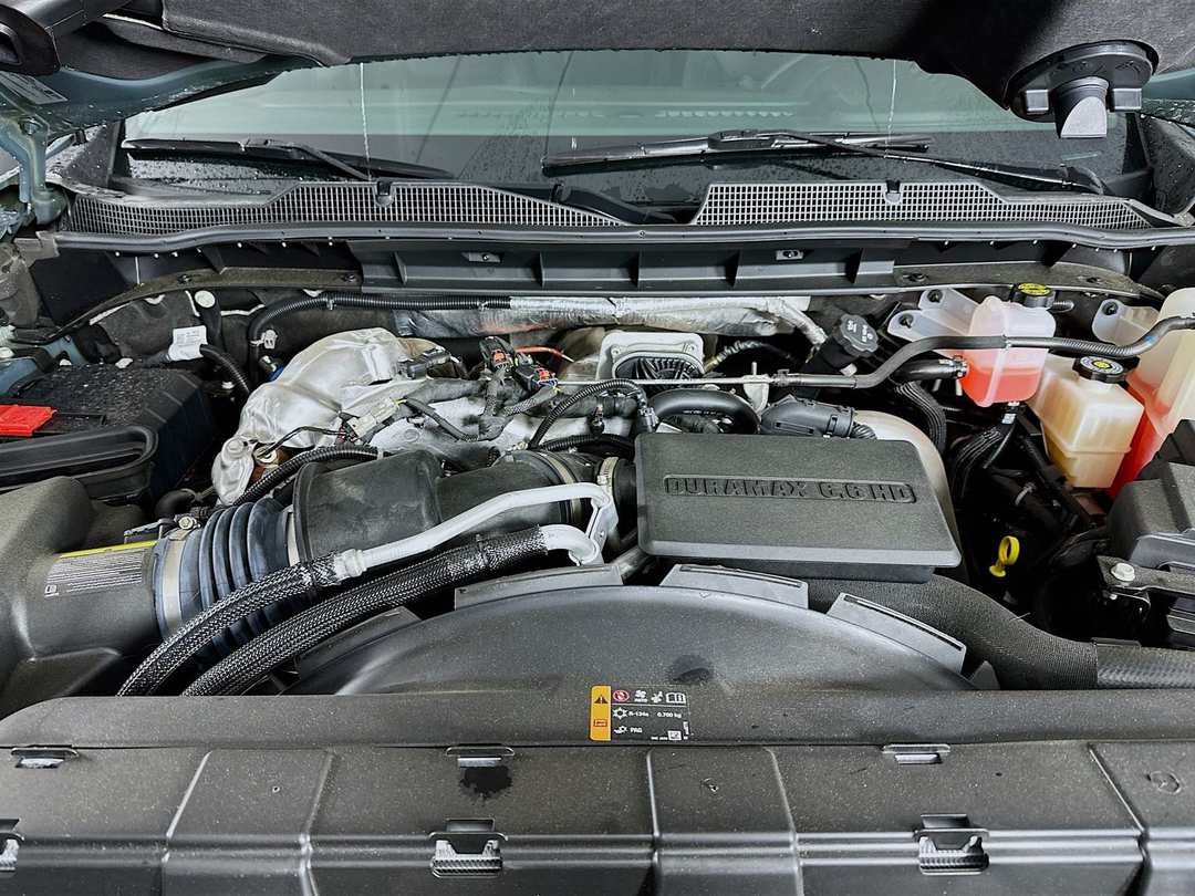 2025 Chevrolet Silverado 2500Hd LTZ - Image 32