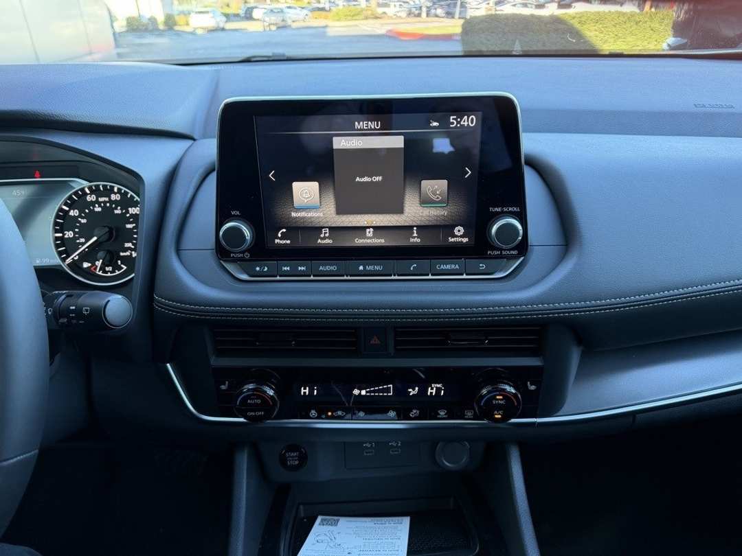 2026 Nissan Rogue Dark Armor - Image 18